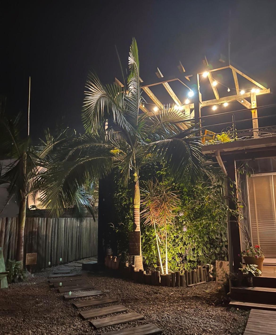 Villa Capim Limao Containers Do Rosa Praia do Rosa Exterior foto